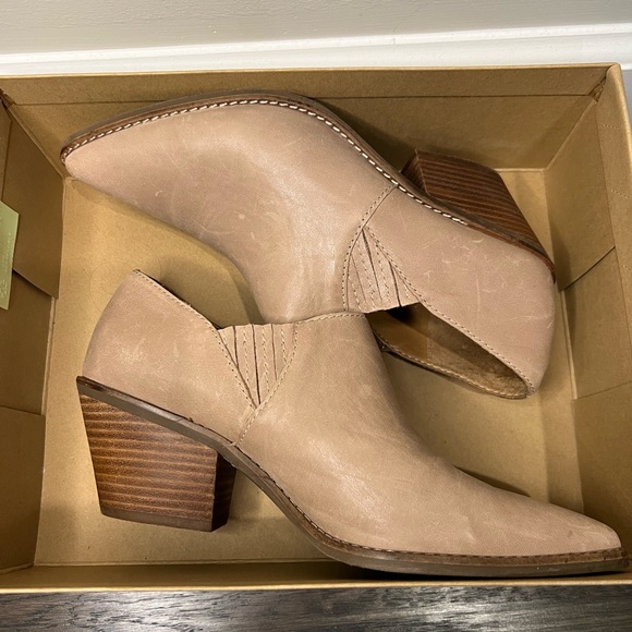 Lucky Brand Dress Winter Haze Boots Lp 